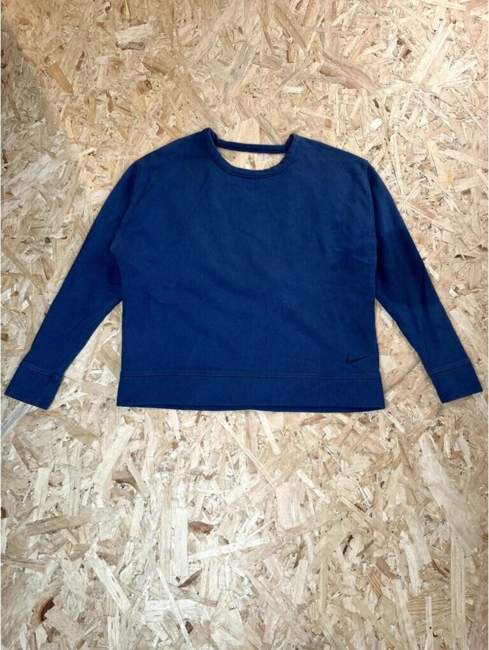 Nike Womens Crewneck Sweatshirt Medium Blue Cutout Back Fleece Pullover